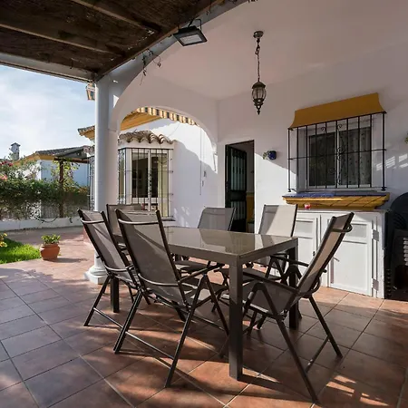 Holiday home Hanna - Chz300 By Interhome